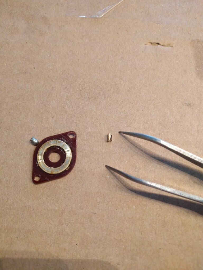 Roland RE-201 Space Echo Rotary Switch Disassemly