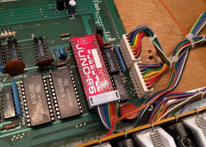 Modifikation eines Juno 6 mit der Midi-Erweiterung Tubbutec Juno-66