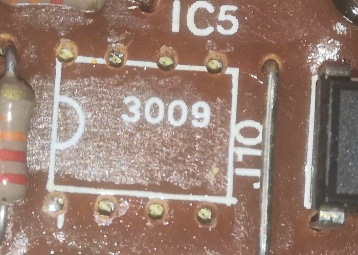 Platine nach Auslöten des Original Chorus Chips